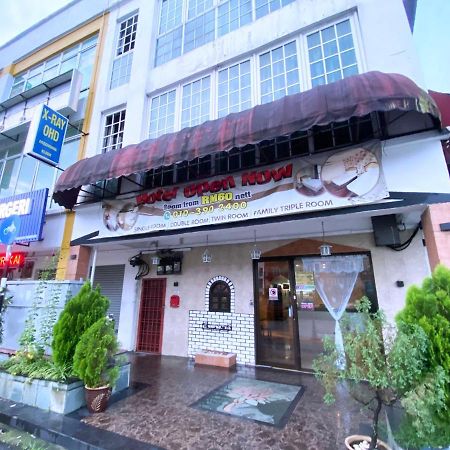 Mr Hotel Nusa Bestari 士姑来 外观 照片