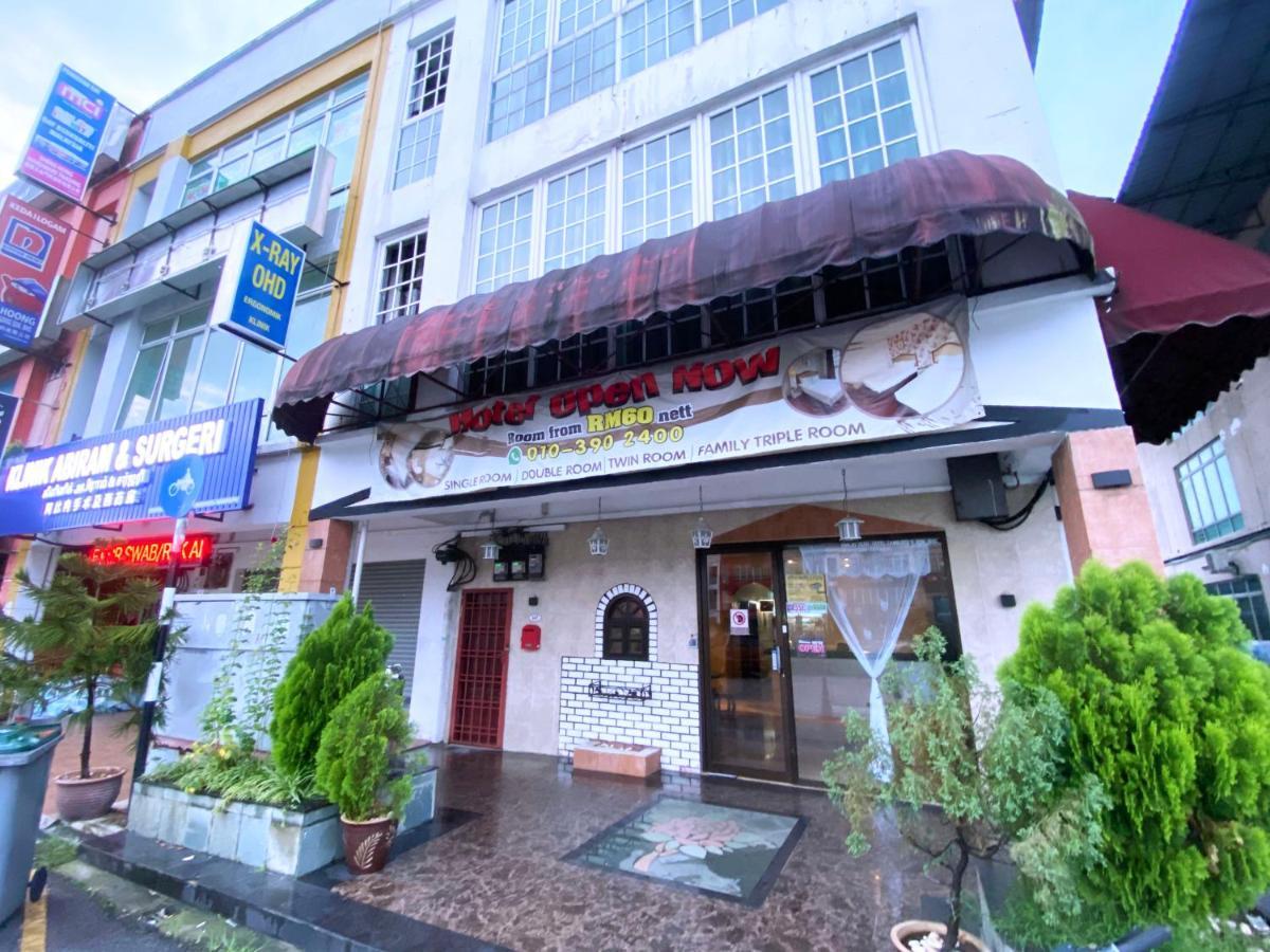 Mr Hotel Nusa Bestari 士姑来 外观 照片