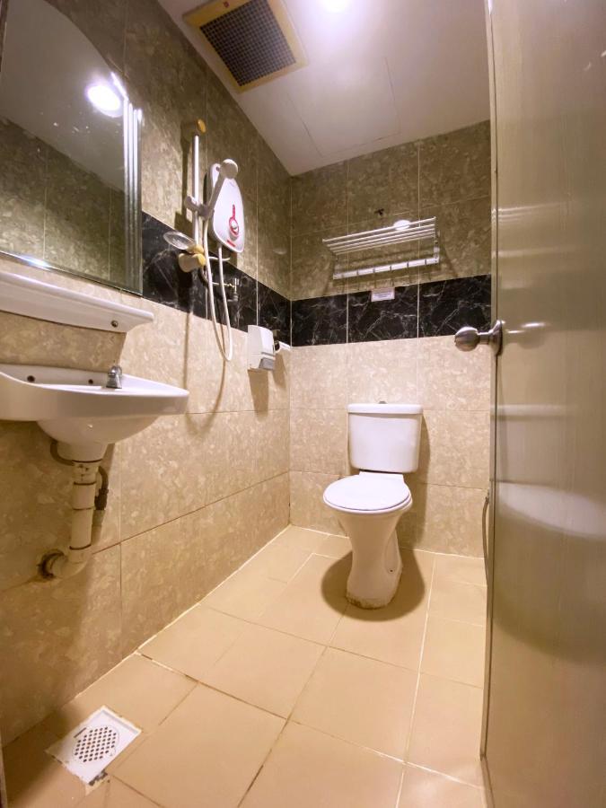 Mr Hotel Nusa Bestari 士姑来 外观 照片
